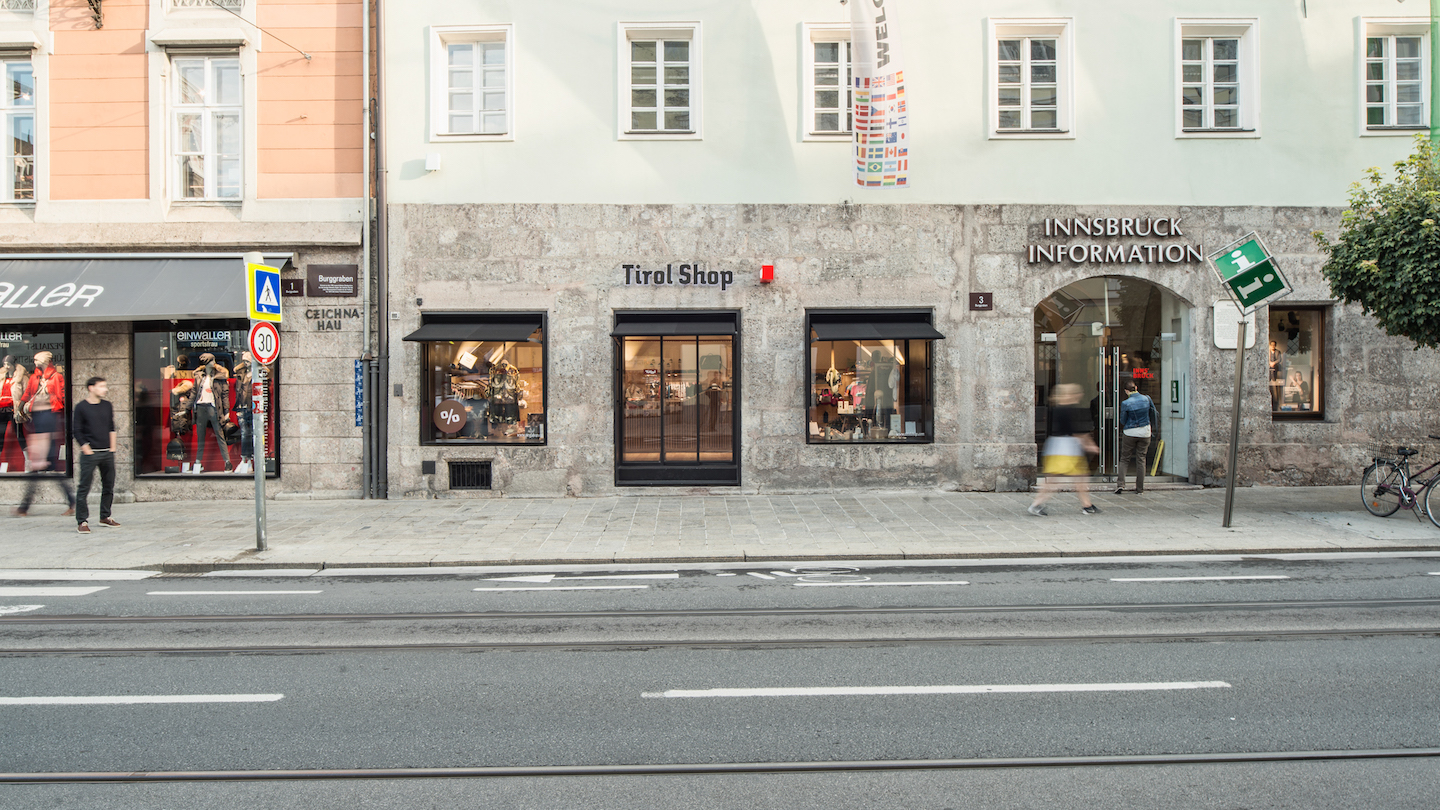 Tirol Shop Headquarter 01